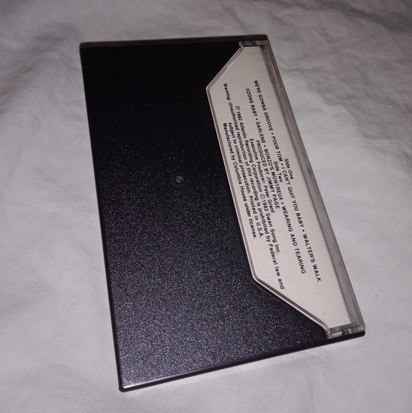 Vintage Led Zeppelin Coda Music Cassette Tape 1982.  In good working condition - Picture 2 of 5